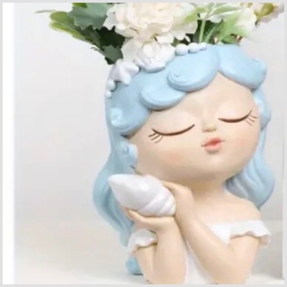 Mini Fairy Princess Succulent Pot - Picture 3 of 3